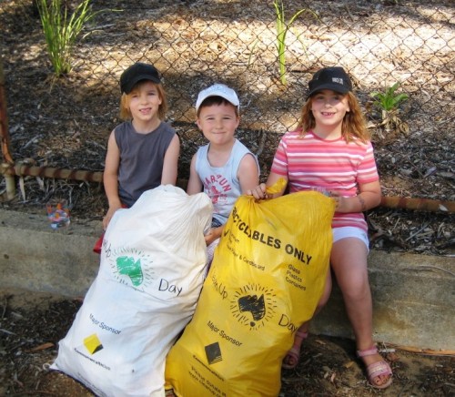 Guildford Primary Kids get stuck in